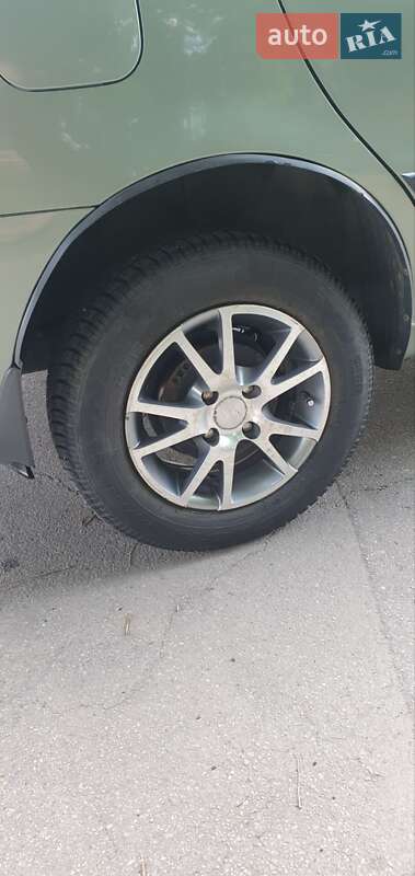 Седан Daewoo Lanos 2010 в Кривом Роге