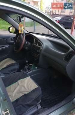 Седан Daewoo Lanos 2010 в 