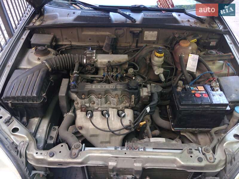 Седан Daewoo Lanos 2003 в Одессе
