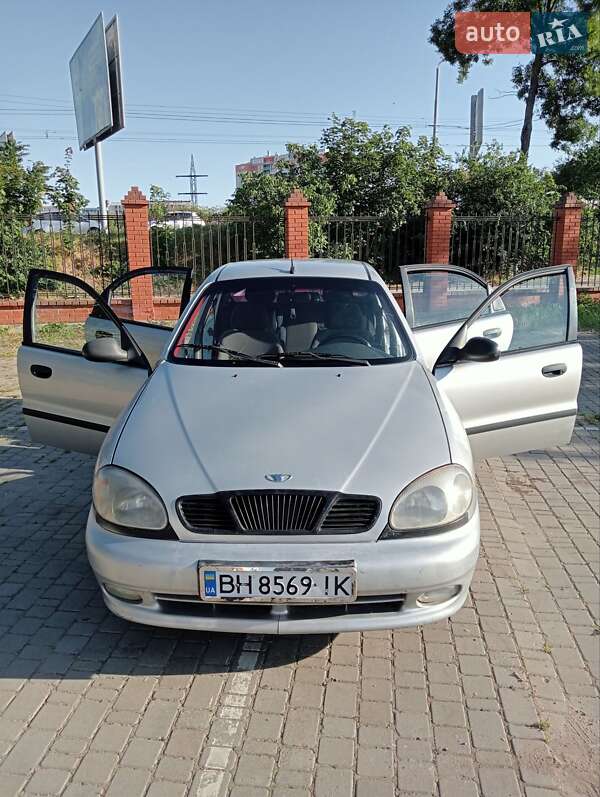 Седан Daewoo Lanos 2003 в Одессе