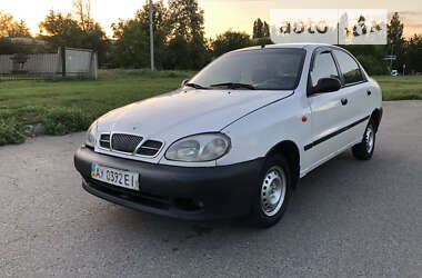 Седан Daewoo Lanos 2004 в Харькове