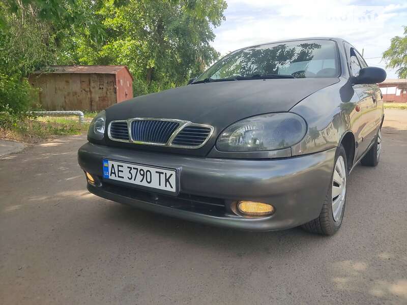 Седан Daewoo Lanos 1998 в Кривому Розі