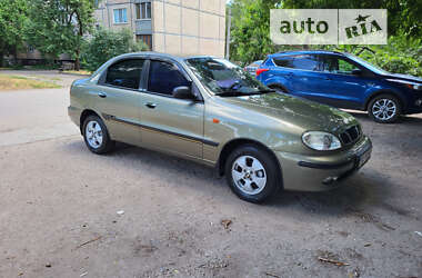 Седан Daewoo Lanos 2002 в Кривому Розі