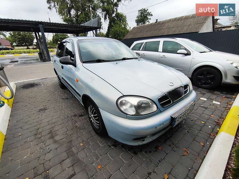 Седан Daewoo Lanos 2004 в Коростене