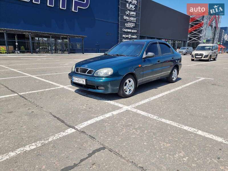 Седан Daewoo Lanos 2002 в Києві