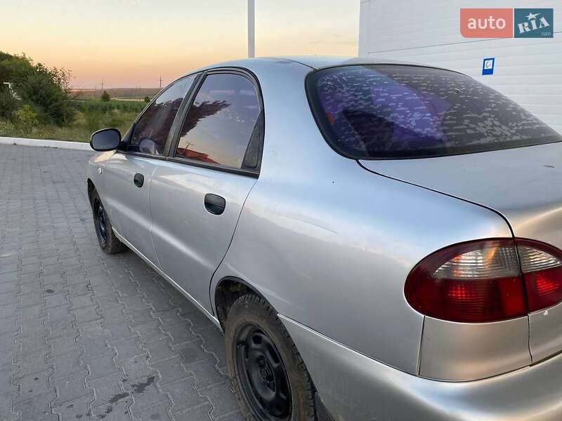 Седан Daewoo Lanos 2007 в Тыврове