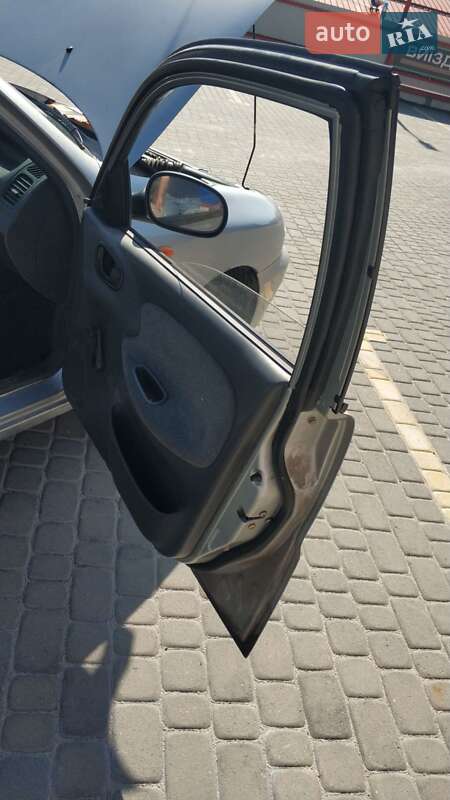 Седан Daewoo Lanos 2006 в Львові