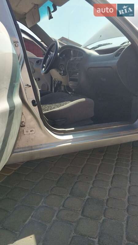 Седан Daewoo Lanos 2006 в Львові