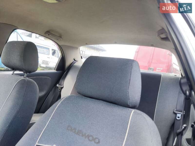 Седан Daewoo Lanos 2004 в Березному
