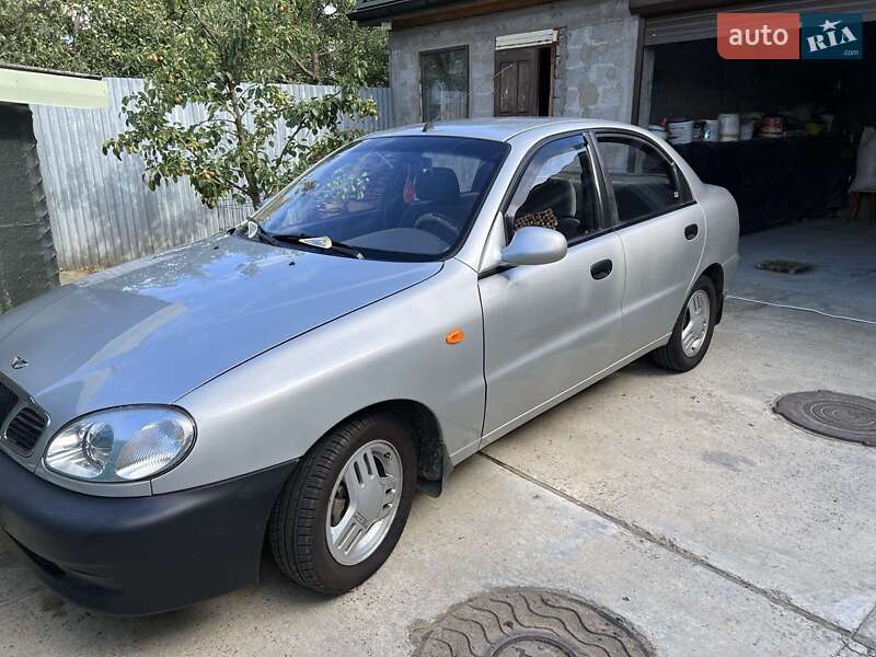 Седан Daewoo Lanos 2004 в Ужгороде