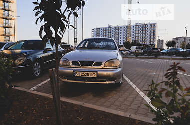 Седан Daewoo Lanos 2003 в Южном