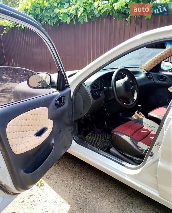 Седан Daewoo Lanos 2007 в Карловке