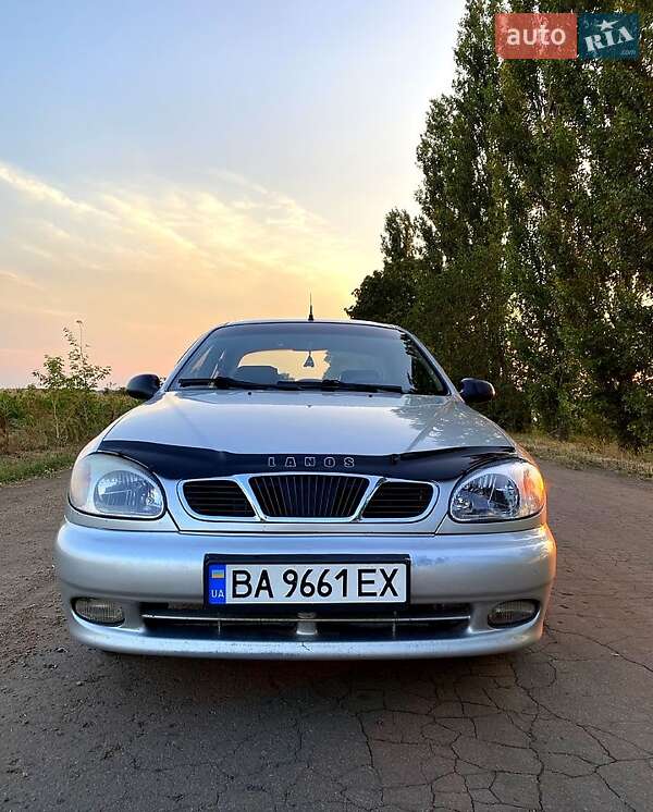 Седан Daewoo Lanos 2007 в Ольшанке