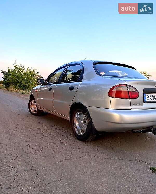 Седан Daewoo Lanos 2007 в Ольшанке