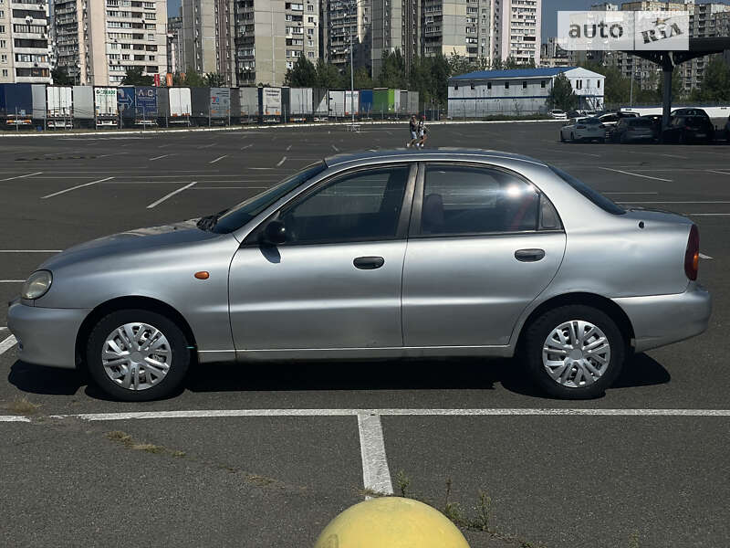 Седан Daewoo Lanos 2006 в Киеве