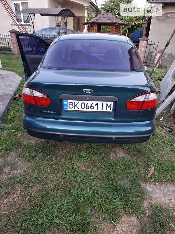 Седан Daewoo Lanos 2005 в Ровно
