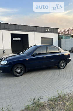 Седан Daewoo Lanos 2003 в Харькове