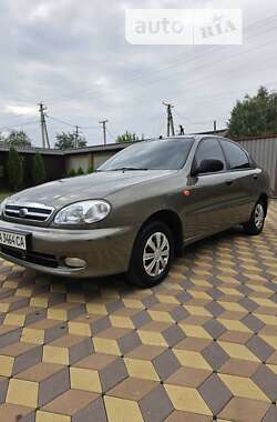 Седан Daewoo Lanos 2011 в Миронівці