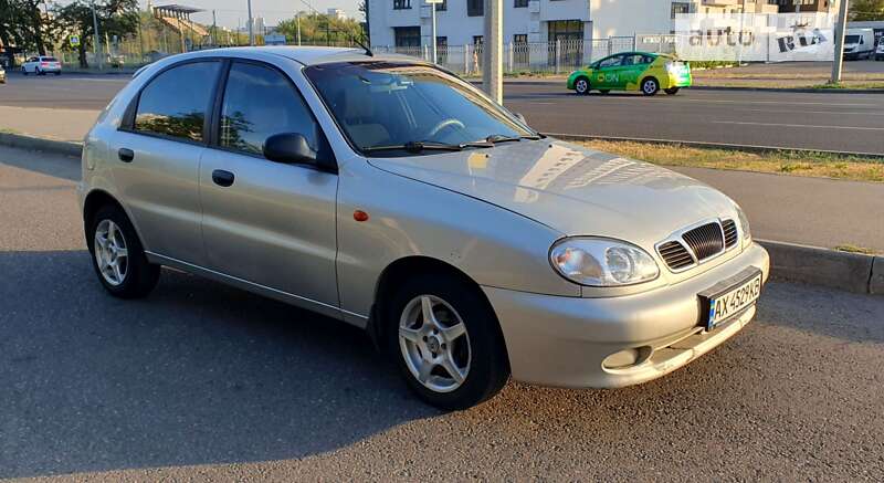 Хетчбек Daewoo Lanos 2004 в Харкові