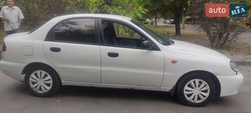 Седан Daewoo Lanos 2000 в Запорожье