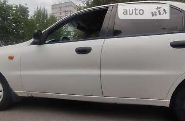 Седан Daewoo Lanos 2000 в Запорожье