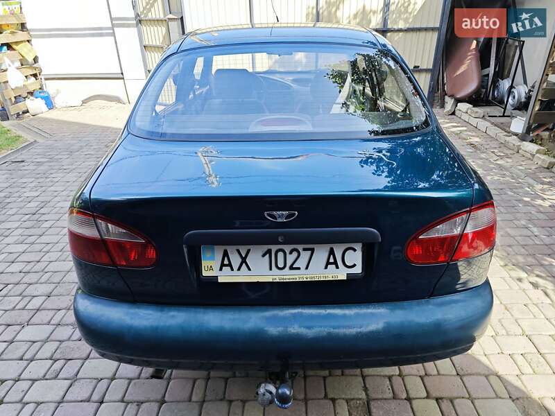 Седан Daewoo Lanos 2004 в Харькове