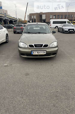 Седан Daewoo Lanos 2004 в Киеве