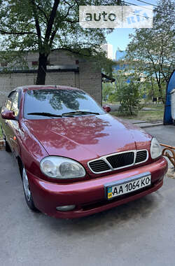 Седан Daewoo Lanos 2004 в Киеве