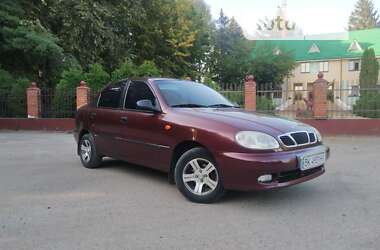 Седан Daewoo Lanos 2008 в Сарнах