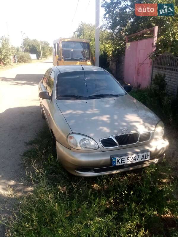 Седан Daewoo Lanos 2004 в Марганце