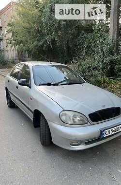 Седан Daewoo Lanos 2002 в Киеве