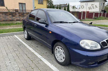 Седан Daewoo Lanos 2001 в Стрые