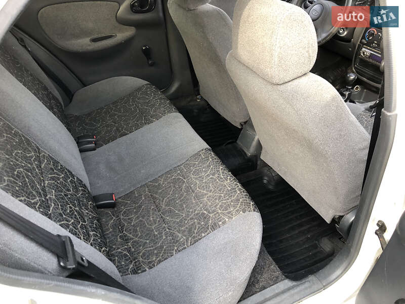 Седан Daewoo Lanos 2006 в Миколаєві