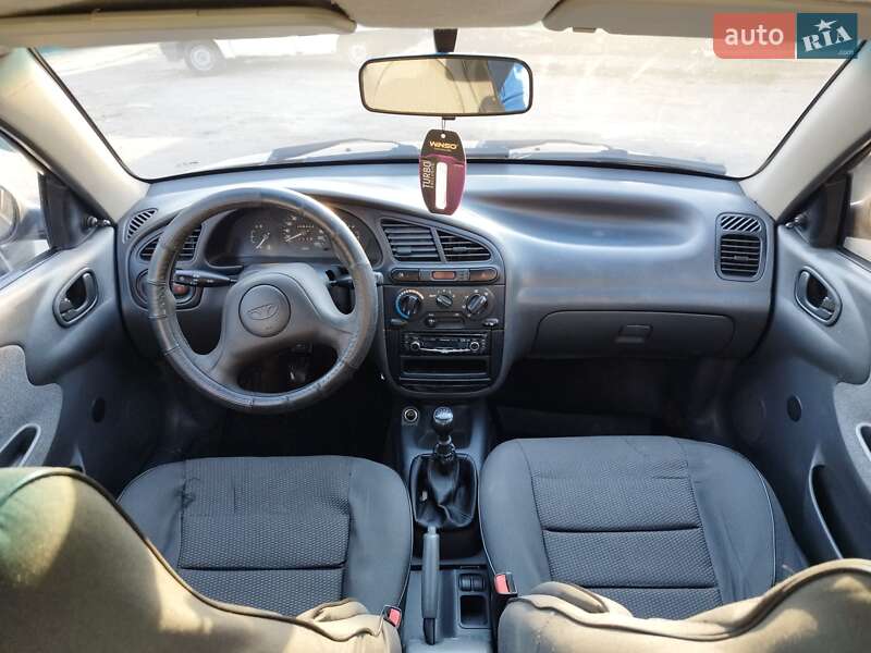 Седан Daewoo Lanos 2004 в Дергачах