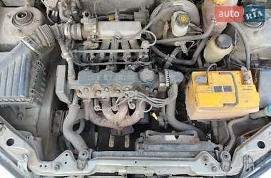 Седан Daewoo Lanos 2004 в Дергачах
