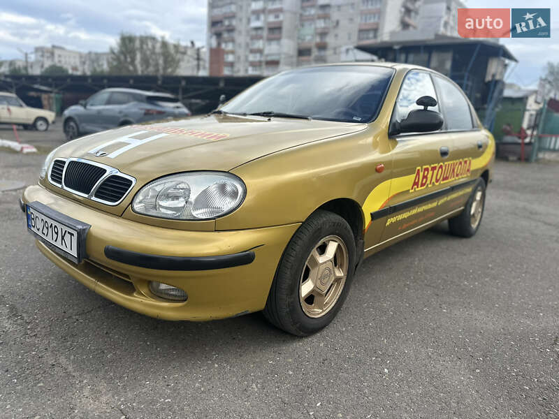 Седан Daewoo Lanos 2002 в Дрогобыче