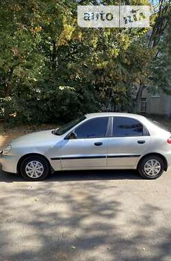 Хетчбек Daewoo Lanos 2003 в Дніпрі