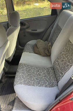 Седан Daewoo Lanos 2006 в Дніпрі