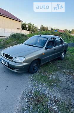 Седан Daewoo Lanos 2006 в Дачном