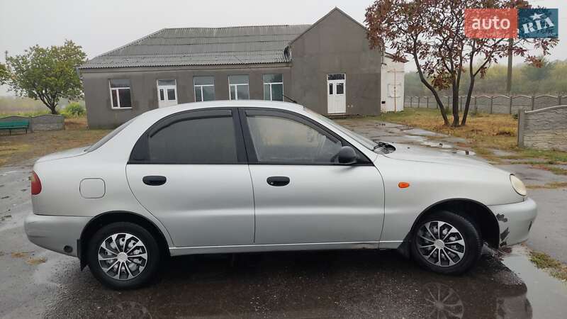 Седан Daewoo Lanos 2005 в Царичанке