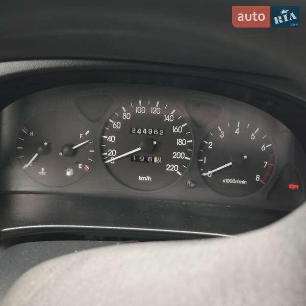 Седан Daewoo Lanos 2004 в Краматорске