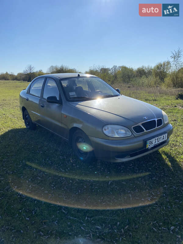 Седан Daewoo Lanos 2007 в Сарнах