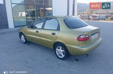 Седан Daewoo Lanos 2006 в Хусті