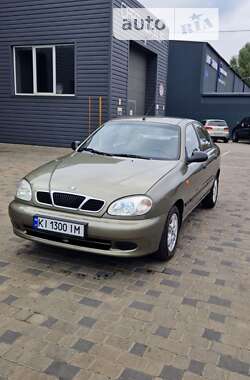 Седан Daewoo Lanos 2003 в Киеве