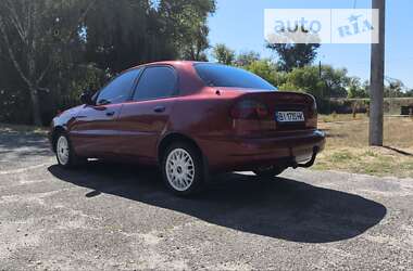 Седан Daewoo Lanos 2002 в Решетиловке