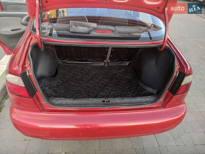Седан Daewoo Lanos 2008 в Львові