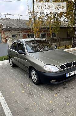 Седан Daewoo Lanos 2004 в Киеве