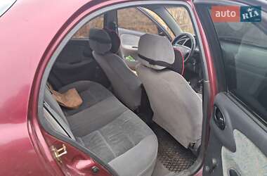 Седан Daewoo Lanos 2000 в 