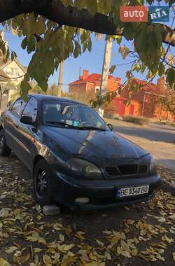 Седан Daewoo Lanos 2001 в Николаеве