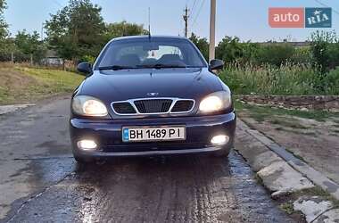 Седан Daewoo Lanos 2003 в Окнах